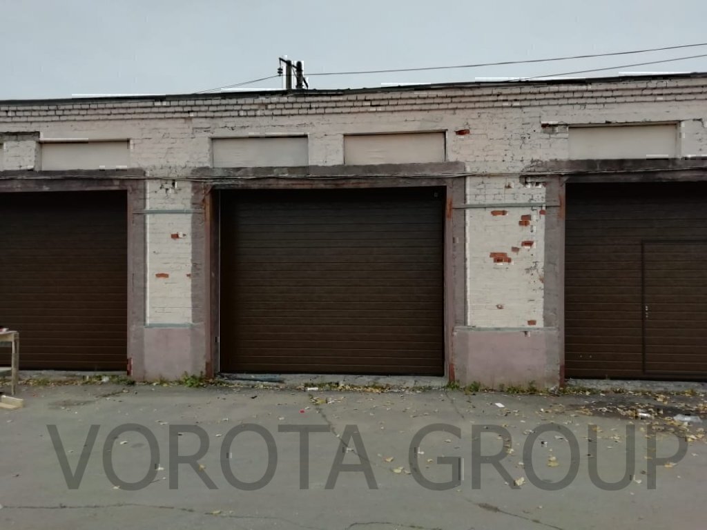 Гаражные ворота с калиткой Гаражные ворота с калиткой